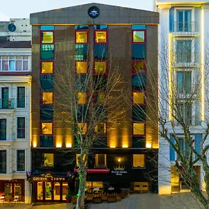 Otel Golden Crown